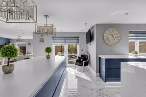 Photo 27- click for photo gallery